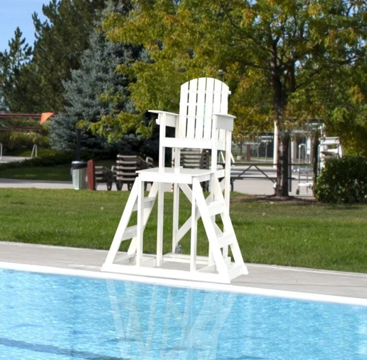 Spectrum Mendota lifeguard chair